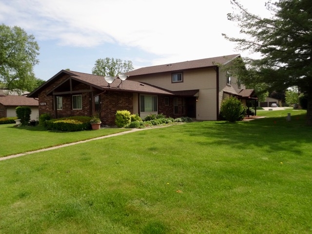 52171 Friars Ct in South Bend, IN - Foto de edificio