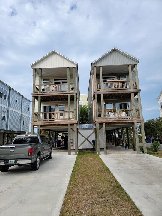 208A Bridgeview Ct in Surf City, NC - Building Photo