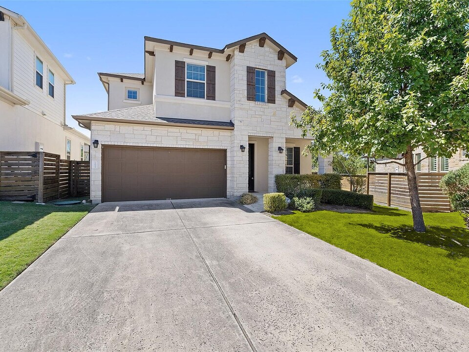 11014 Cut Plains Loop in Austin, TX - Building Photo