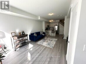 3409-3409 Ridgeway Dr in Mississauga, ON - Building Photo - Building Photo