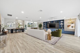 1005 Cogbill St in Austin, TX - Building Photo - Building Photo