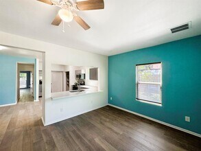 103 E Hoopes Ave in Pflugerville, TX - Building Photo - Building Photo
