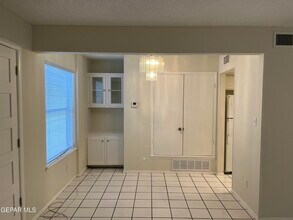 3120 Wayside St in El Paso, TX - Foto de edificio - Building Photo