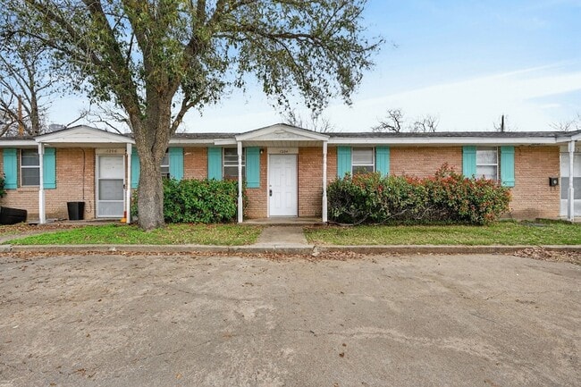 property at 1200 NW 3rd Ave