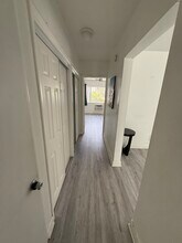 320 86th St, Unit 3 in Miami Beach, FL - Foto de edificio - Building Photo