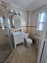 74 Hughes St, Unit 2 in Maplewood, NJ - Foto de edificio - Building Photo