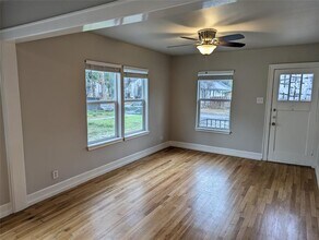 4526 Avenue H in Austin, TX - Building Photo - Building Photo