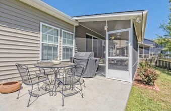 5013 Bowles Dr in Summerville, SC - Building Photo - Building Photo