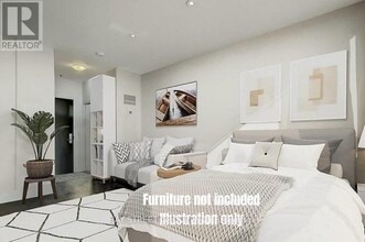 65 Speers Rd in Oakville, ON - Building Photo - Building Photo