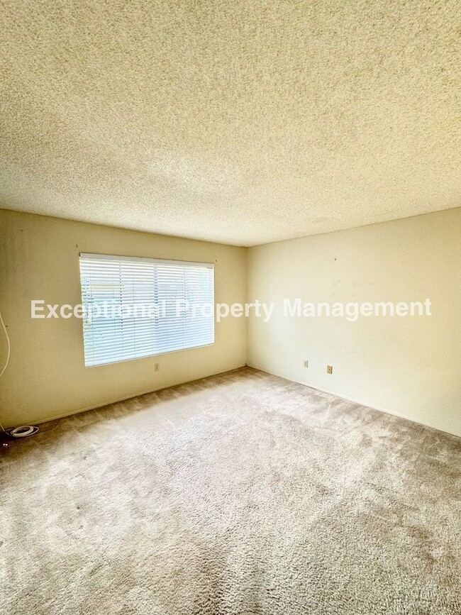 22428 Terrace Pines Dr in Grand Terrace, CA - Building Photo - Building Photo