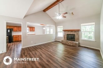 1108 Park Dr in Greenwood, MO - Foto de edificio - Building Photo