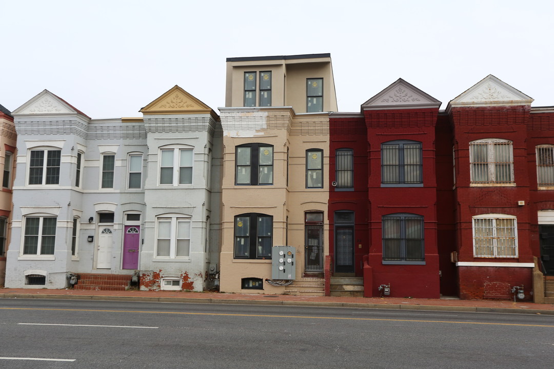 20 Florida Ave NE in Washington, DC - Building Photo