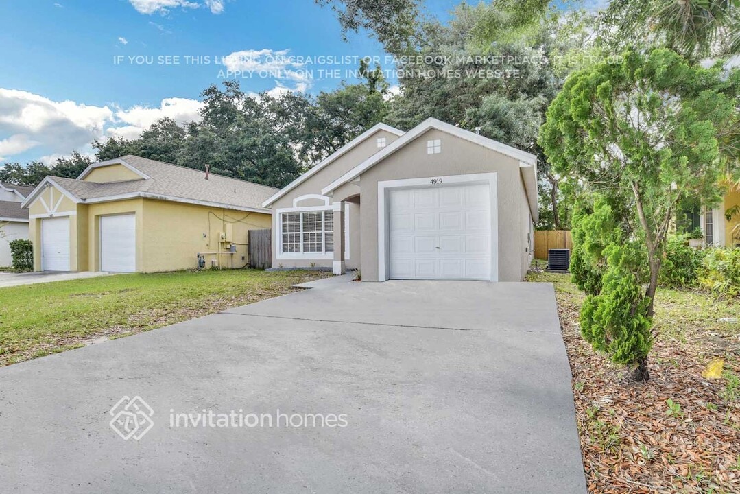 4919 Aventura Blvd in Orlando, FL - Building Photo