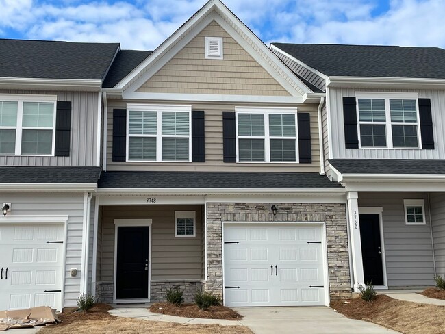 property at 3748 Yorkshire Pl