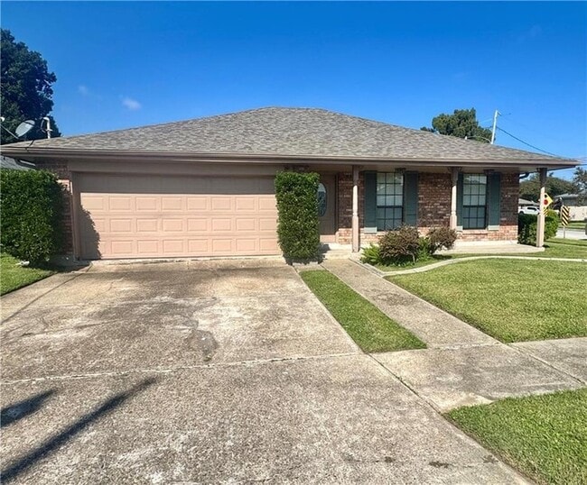 property at 1428 Montana Ave