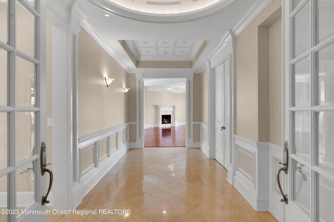 131 Oval Rd in Manasquan, NJ - Foto de edificio - Building Photo