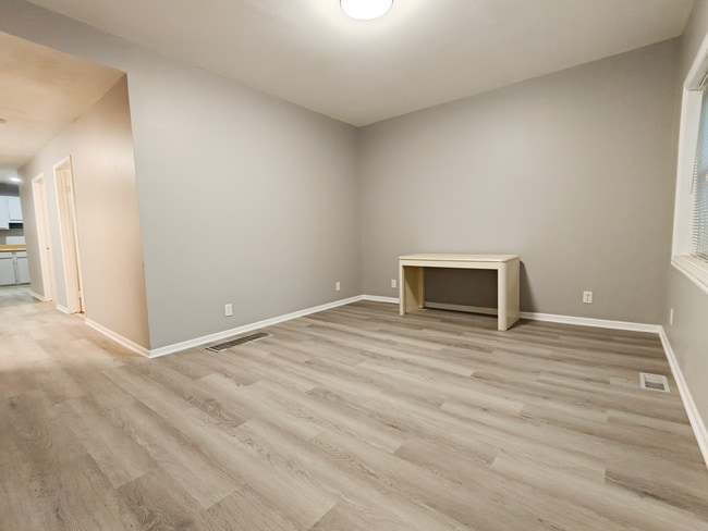 3307 S Wallace St, Unit 1F