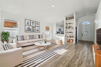 11136 Einbender Rd in Orlando, FL - Building Photo - Building Photo