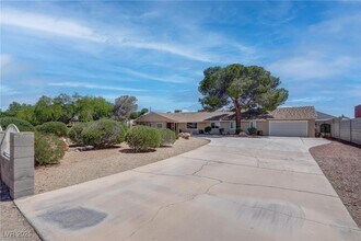 4795 W Maulding Ave in Las Vegas, NV - Foto de edificio - Building Photo