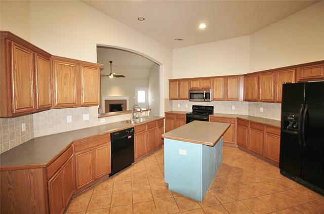 314 Cascade Dr in Red Oak, TX - Building Photo - Building Photo