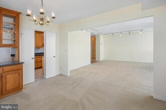 5505 Seminary Rd in Falls Church, VA - Building Photo - Building Photo