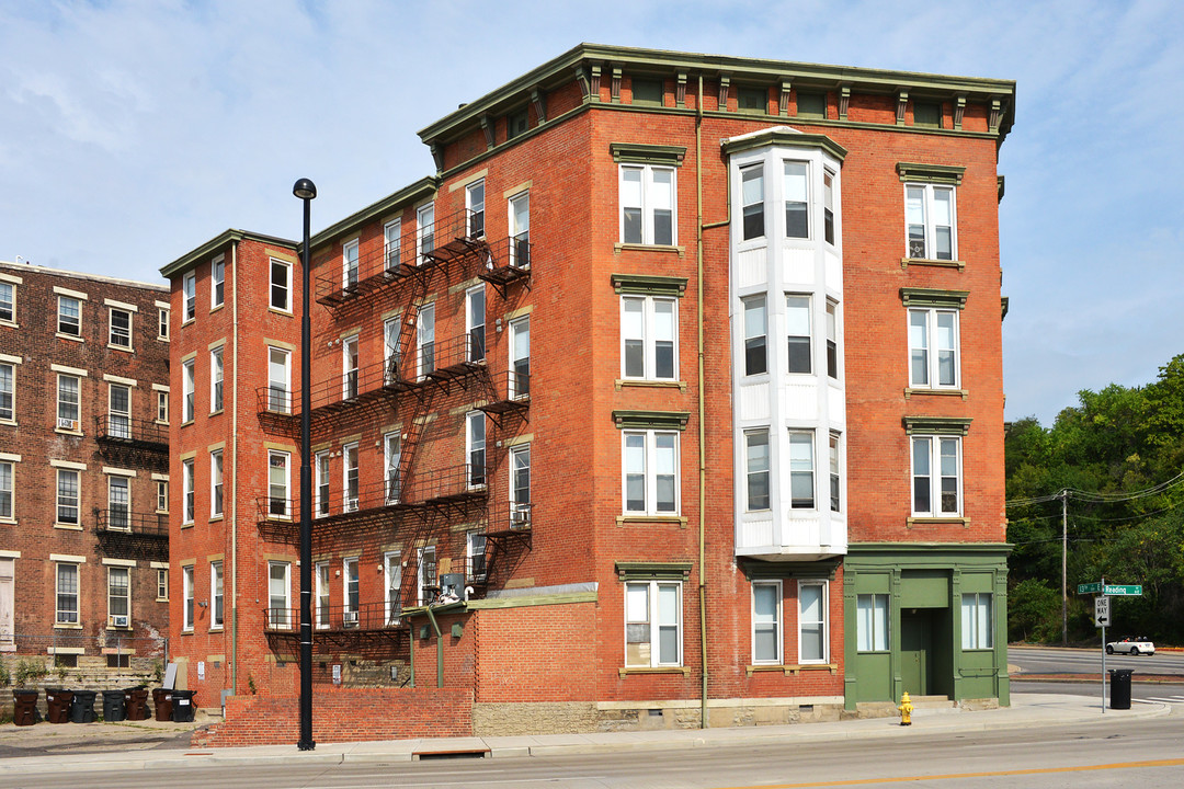 Pendleton Apartments in Cincinnati, OH - Building Photo