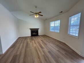 135 Glenwood Dr in Hubert, NC - Building Photo - Building Photo