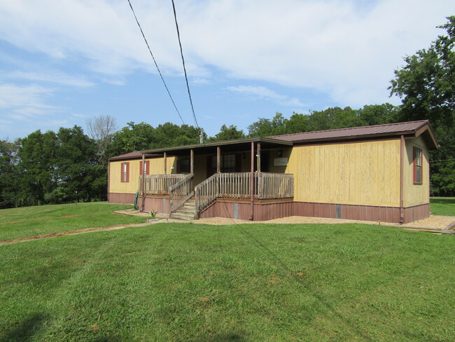 property at 916 Browns Ridge Rd