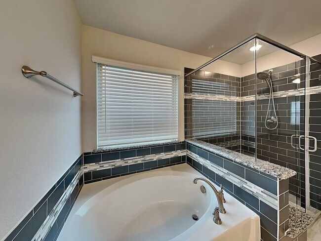 1204 Sagewood Dr in Justin, TX - Building Photo - Building Photo