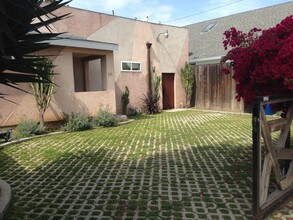 711 6th Ave in Los Angeles, CA - Foto de edificio - Building Photo