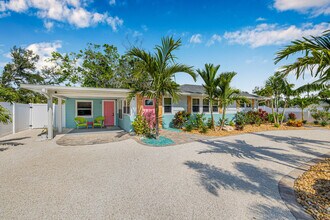 214 50th St W in Bradenton, FL - Building Photo - Building Photo