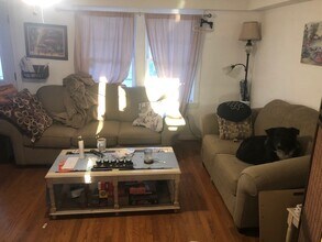 306 Highland Ave-Unit -Room B in Winchester, VA - Building Photo - Building Photo