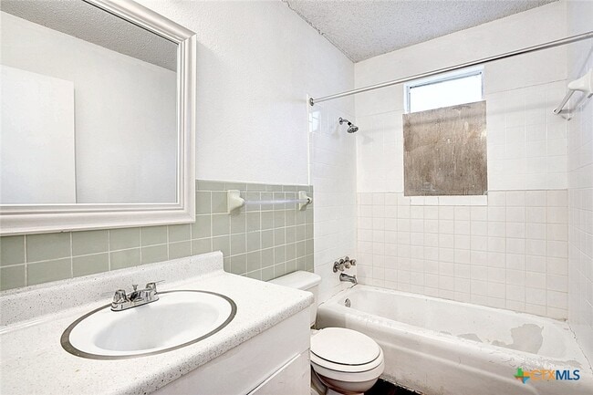 property at 728 Old Martindale Rd