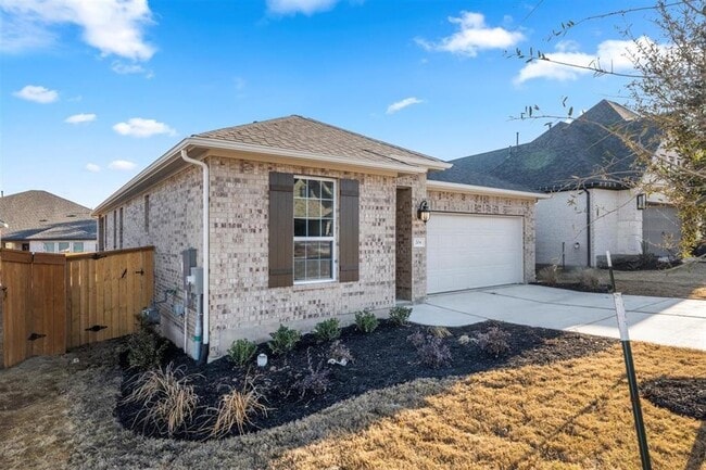 204 Grn Knl Ln in Georgetown, TX - Building Photo - Building Photo
