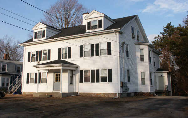 249 Main St in Bridgewater, MA - Building Photo