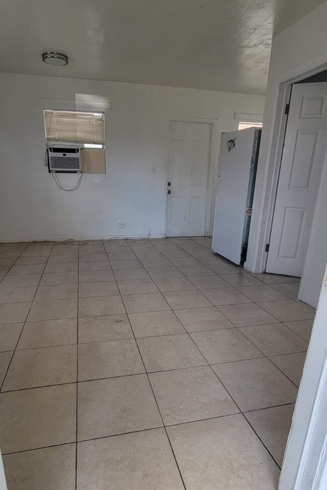 145 SW 5th Ct, Unit #1