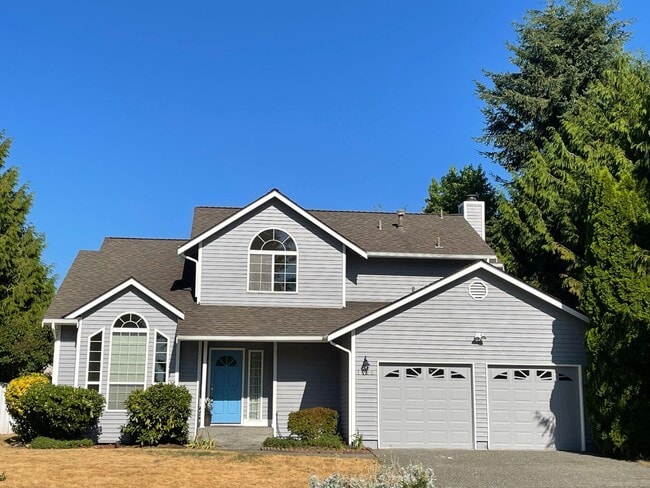 property at 1022 224th Ave NE