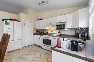 9321-9369 69 Ave in Grande Prairie, AB - Building Photo - Building Photo