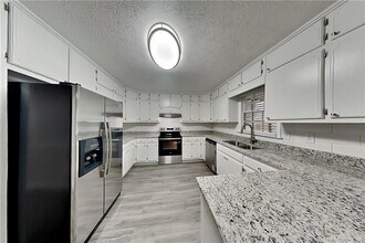 3740 Laurel Brook Way in Snellville, GA - Building Photo - Building Photo