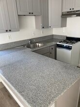 2041 S Pacific Ave, Unit 16 in Los Angeles, CA - Building Photo - Building Photo