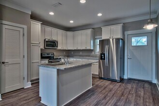 135 N Sand Palm Rd in Freeport, FL - Foto de edificio - Building Photo