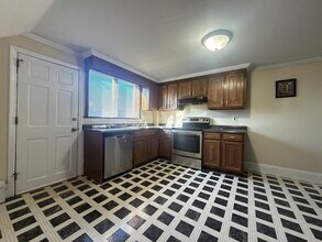 48 Tappan St in Everett, MA - Building Photo - Building Photo