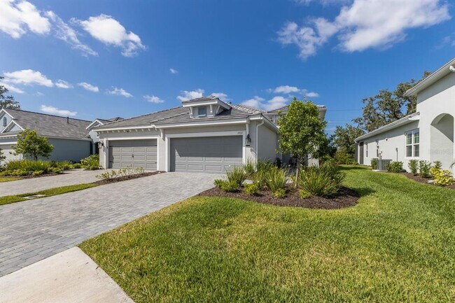 2922 Butterfly Jasmine Trail in Sarasota, FL - Building Photo - Building Photo