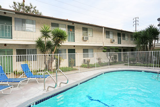 Kimberly Apartments in Downey, CA - Building Photo - Primary Photo