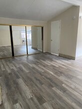 19700 Friar St in Woodland Hills, CA - Building Photo - Building Photo