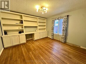 492 Palmtree Crescent in Oshawa, ON - Building Photo - Building Photo