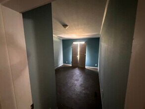 327 Maridel Ave in San Antonio, TX - Foto de edificio - Building Photo