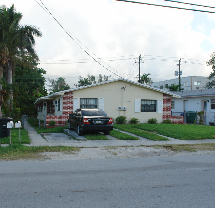 1387 NE 110th Ter in Miami, FL - Building Photo