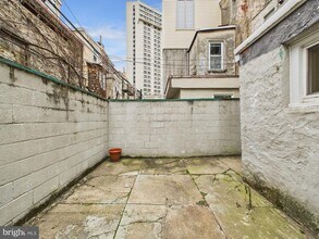 1825 Carlton St in Philadelphia, PA - Building Photo - Building Photo