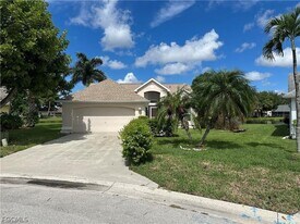 9140 Greenleaf Ct in Ft. Myers, FL - Building Photo